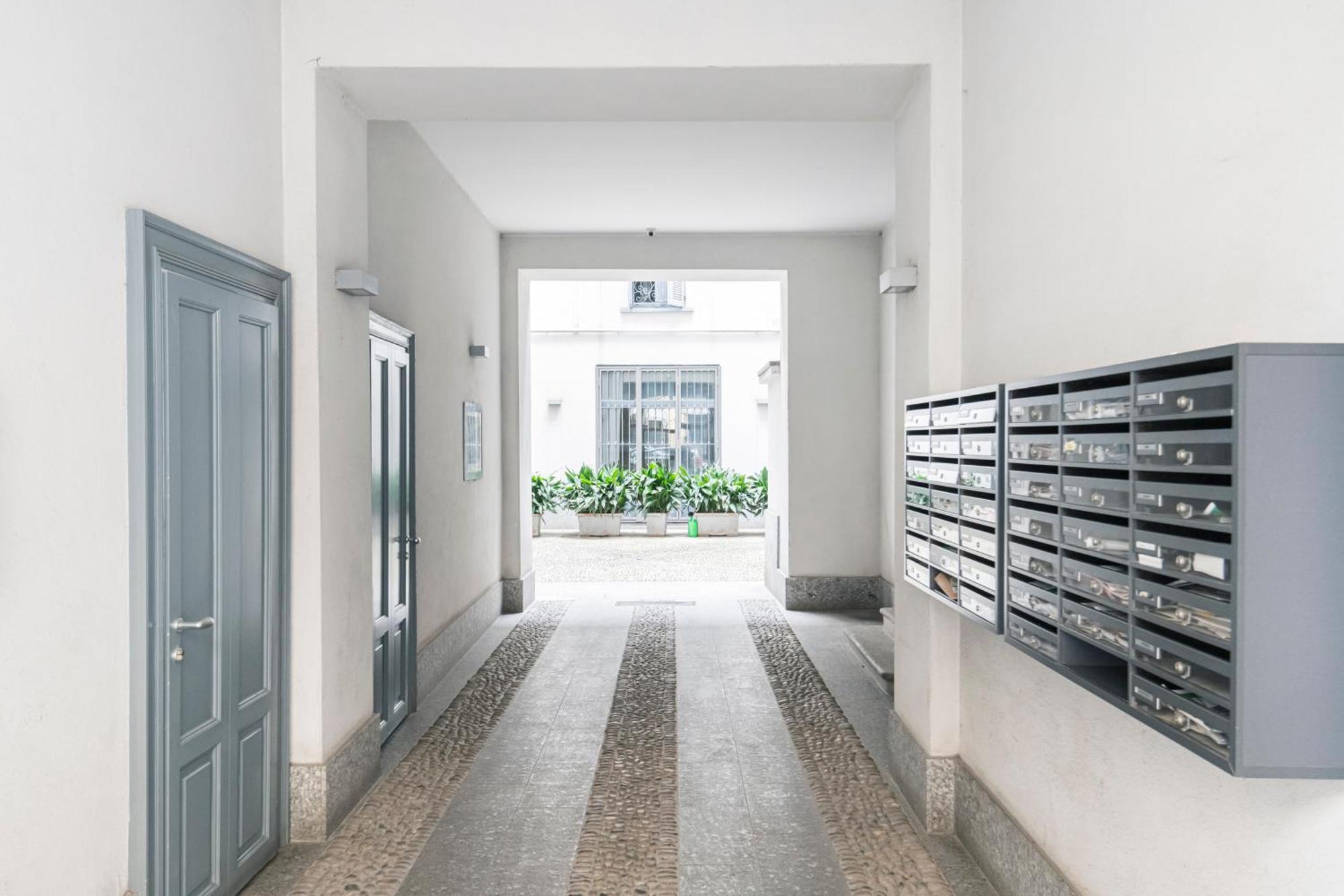 Easylife - Appartamento Elegante Moderno E Accogliente - La Tua Oasi In Citta Milano Eksteriør billede