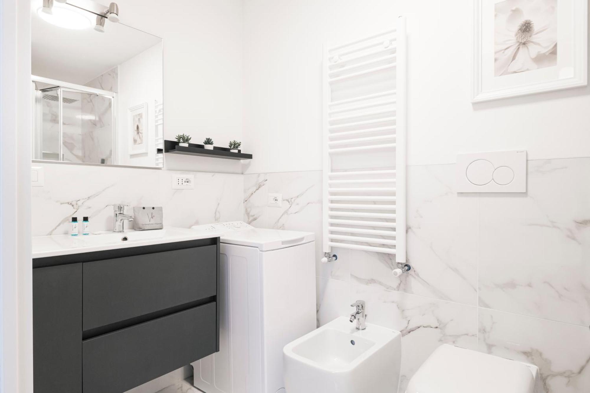 Easylife - Appartamento Elegante Moderno E Accogliente - La Tua Oasi In Citta Milano Eksteriør billede